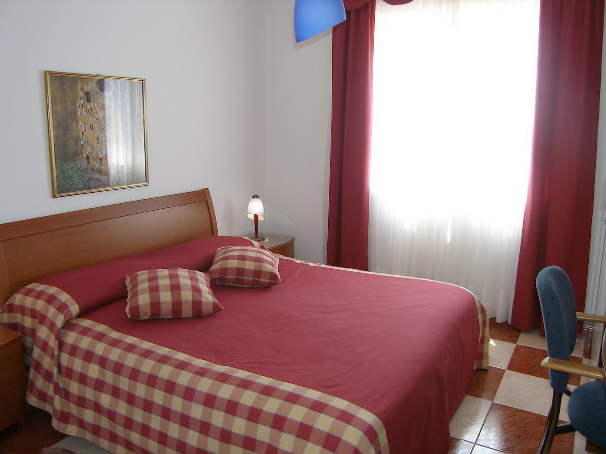 Amazing Apartment In Rovinj With Wifi Værelse billede